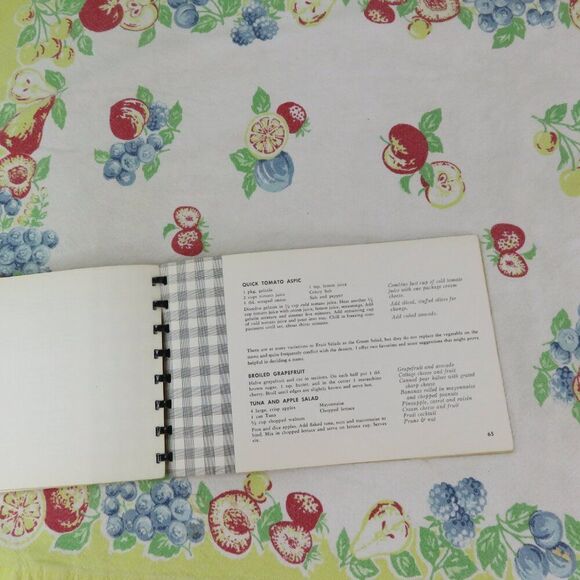 Clock Wise Time Saving Recipes for the Busy Homemaker 1953 by Barbara Gillard - Picture 8 of 10